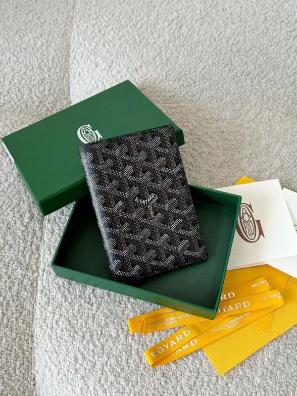 GOYARD Vertical Wallet