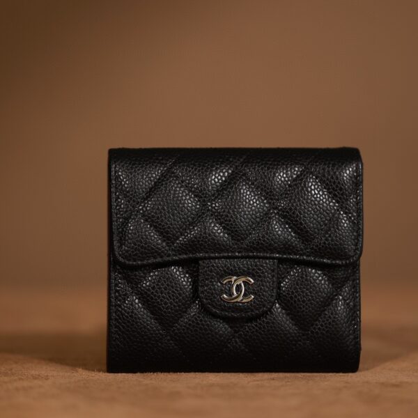 CHANEL Caviar Wallet