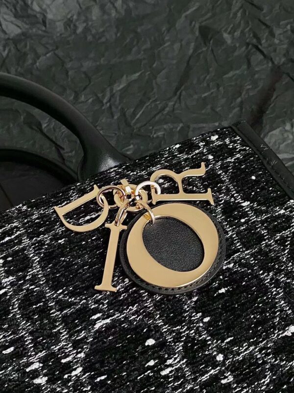 DIOR  BOOK TOTE 24 BAG