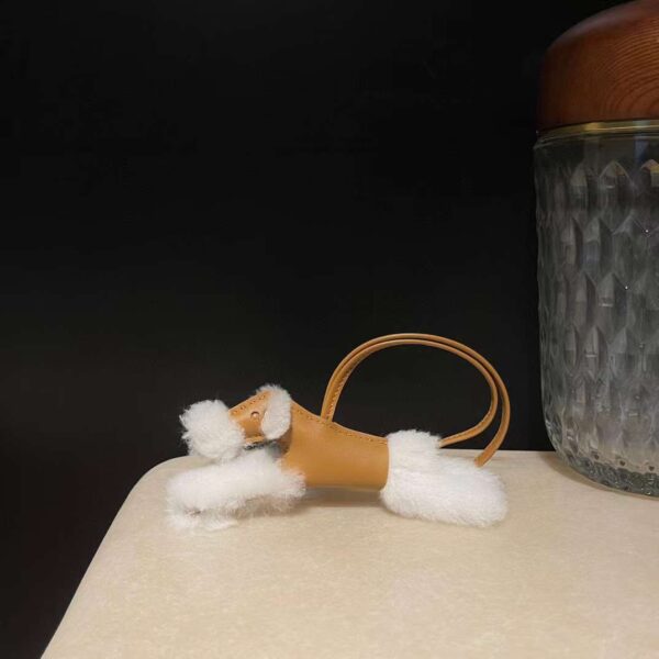 Hermes Budy puppy pendant