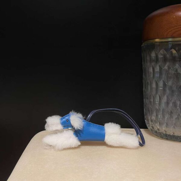 Hermes Budy puppy pendant