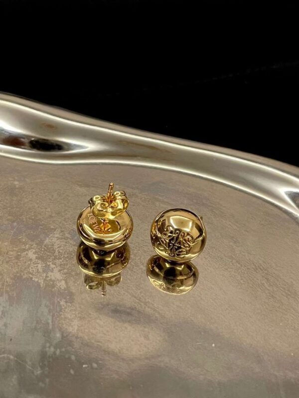 LOEWE  logo ear stud