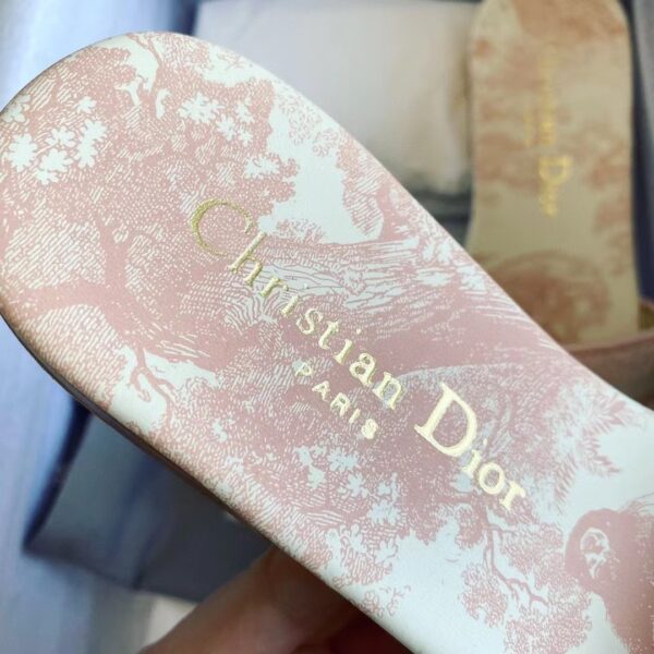 DIOR DWAY Embroidered slippers
