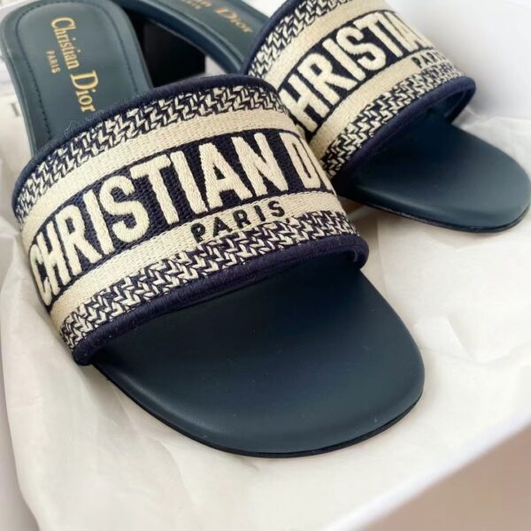 DIOR DWAY Embroidered slippers