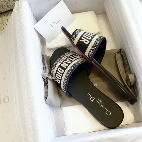 DIOR DWAY Embroidered slippers