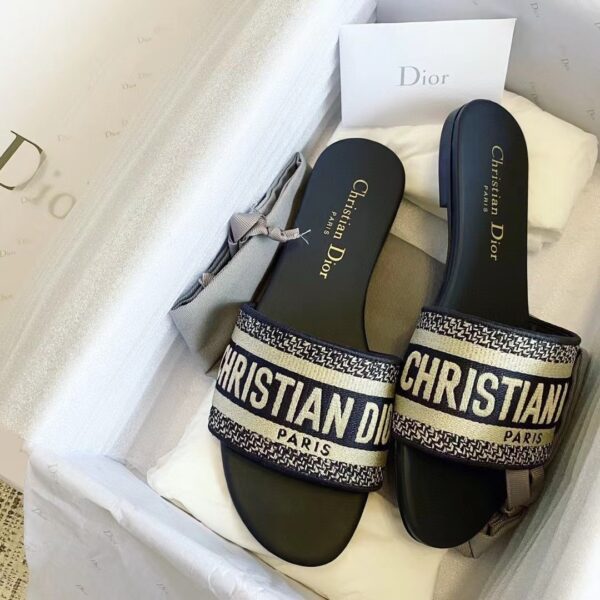 DIOR DWAY Embroidered slippers