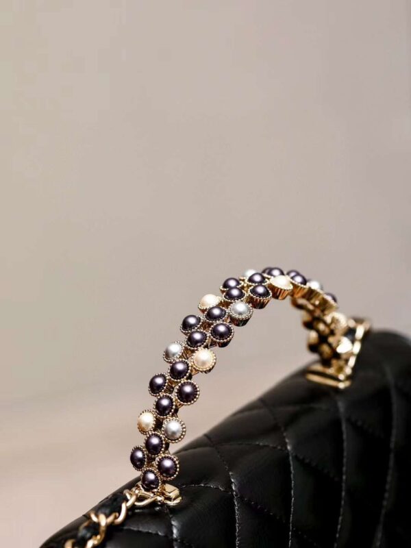 CHANEL 24P Pearl woc bag