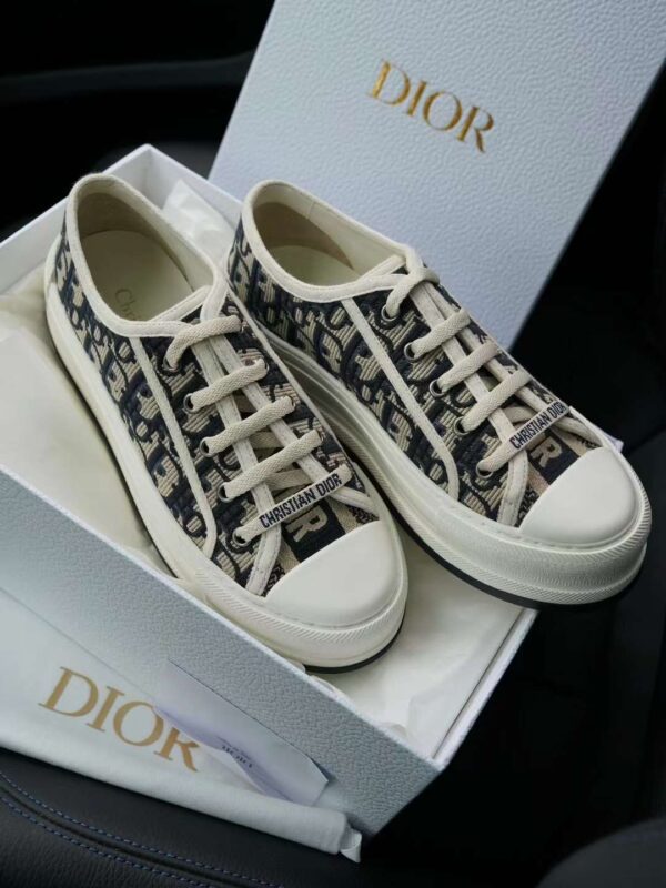 DIOR  NEW Walkn Embroidered sneakers