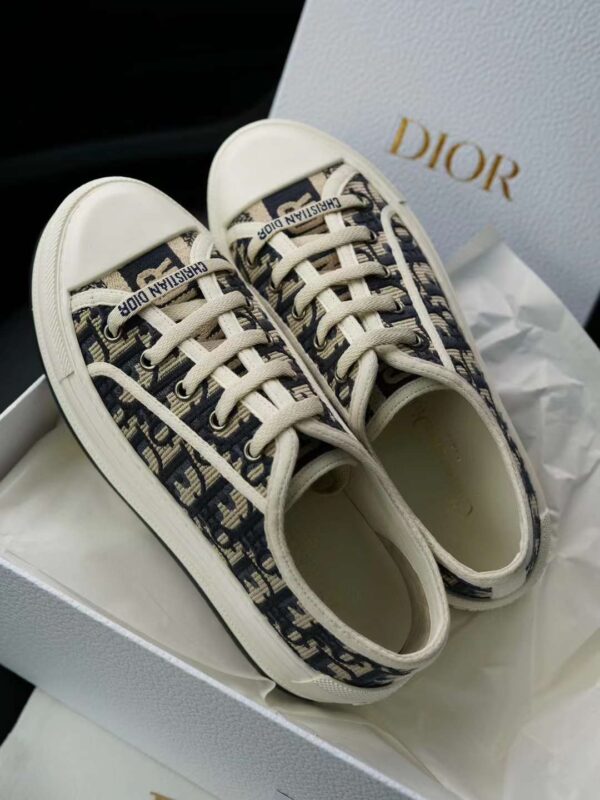 DIOR  NEW Walkn Embroidered sneakers