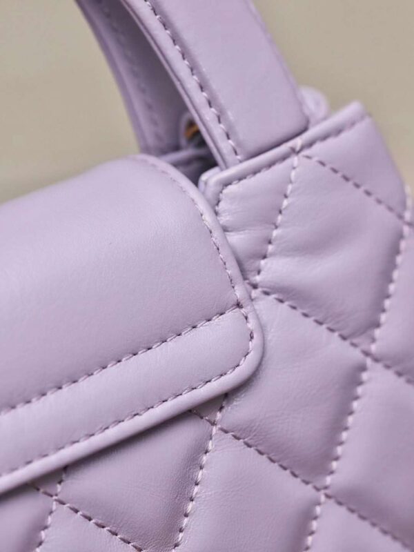 CHANEL 24S vintage kelly bag