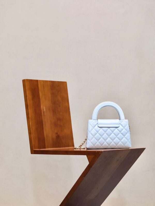CHANEL 24S vintage kelly bag