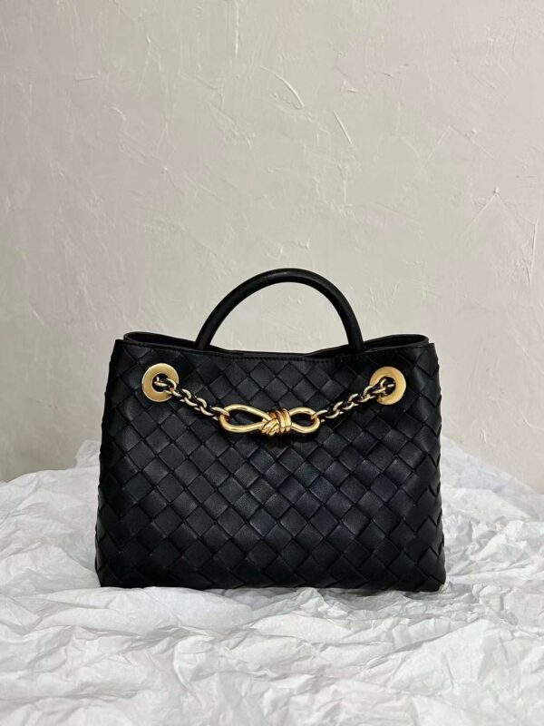 BV andiamo Chain briefcase