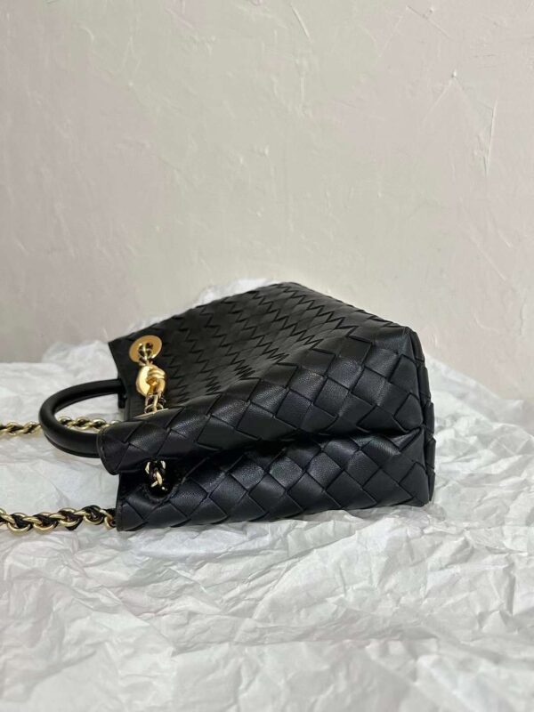 BV andiamo Chain briefcase