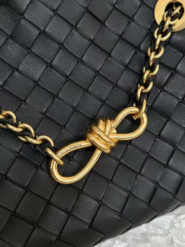 BV andiamo Chain briefcase