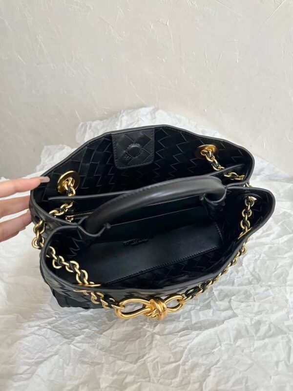 BV andiamo Chain briefcase