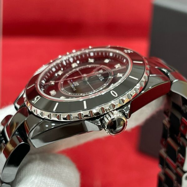 CHANEL J12 WATCH CALIBER 12.2