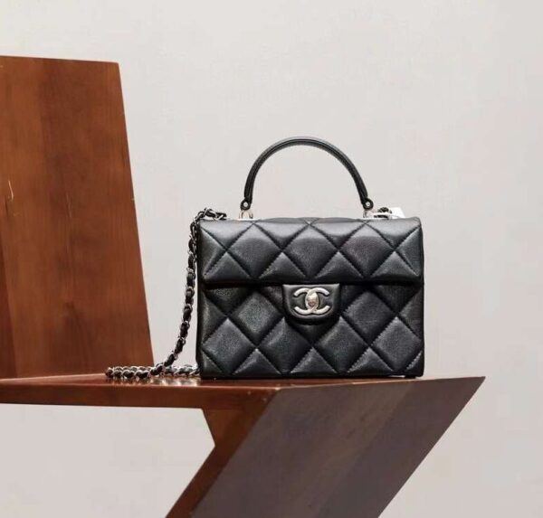 CHANEL 24P kelly handle bag