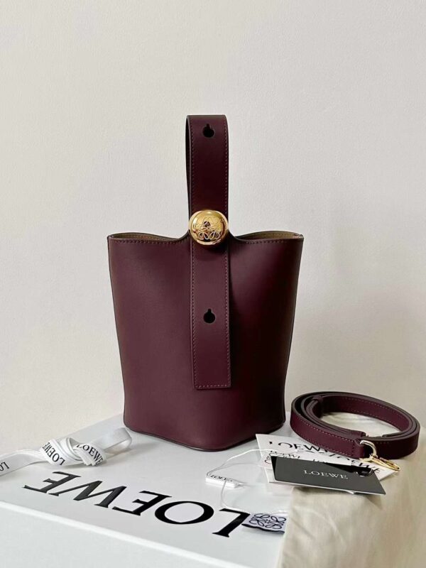 Loewe pebble mini bucket bag