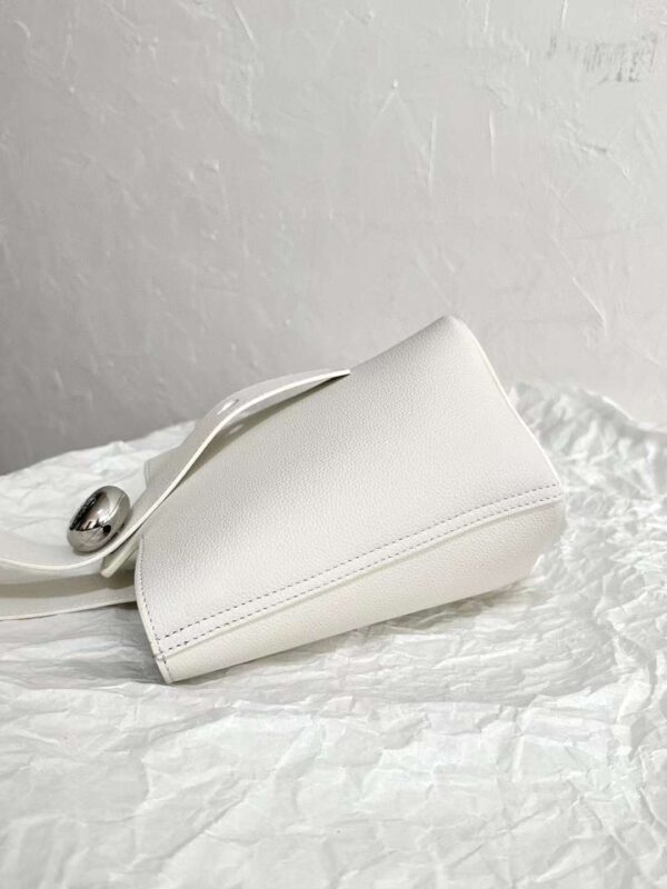 Loewe pebble mini bucket bag