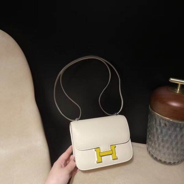 HERMES CONSTANCE19 EPSOM i2colour Enameled button