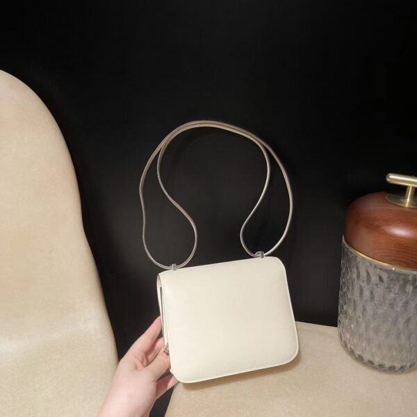 HERMES CONSTANCE19 EPSOM i2colour Enameled button