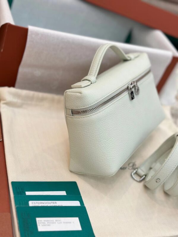 Loro Piana Extra Poket L19