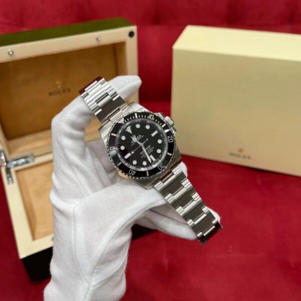 ROLEX Submariner Oyster 124060