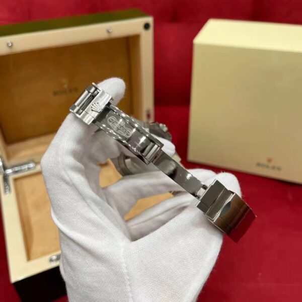 ROLEX Submariner Oyster 124060