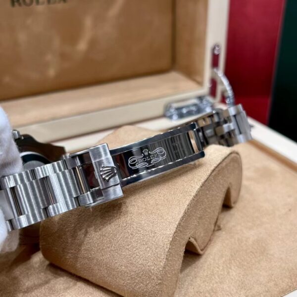 ROLEX Submariner Oyster