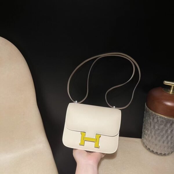HERMES CONSTANCE19 EPSOM i2colour Enameled button