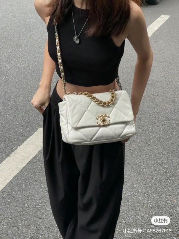 CHANEL 19 HANDBAG