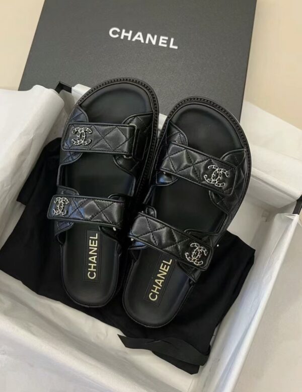 CHANEL 24P Velcro slippers