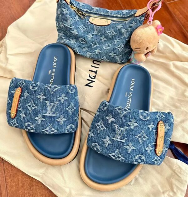 LV Pool Pillow Comfort slipper