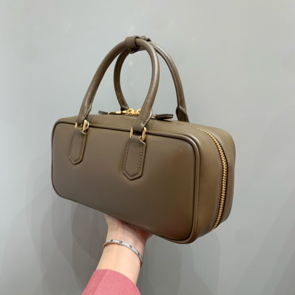 MIUMIU Beau leather bag