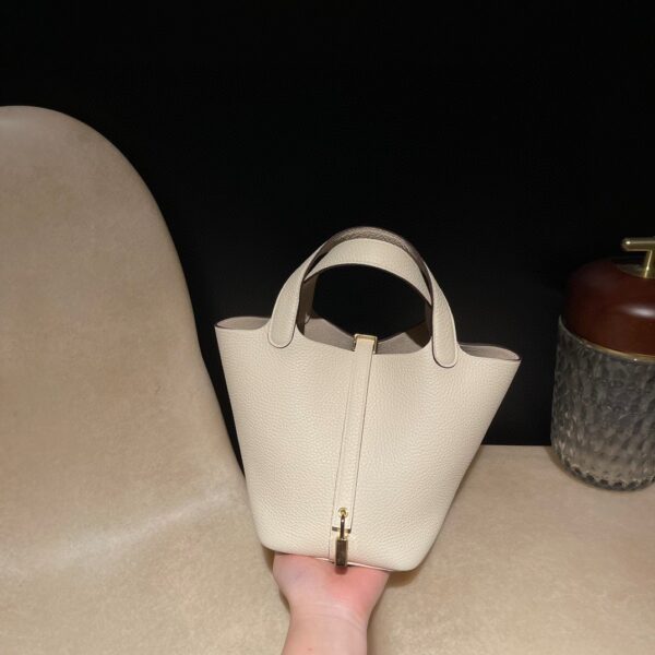 HERMES Picotin Lock 18 Clemence  I2colour