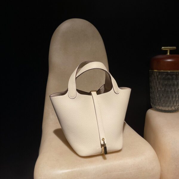 HERMES Picotin Lock 18 Clemence  I2colour