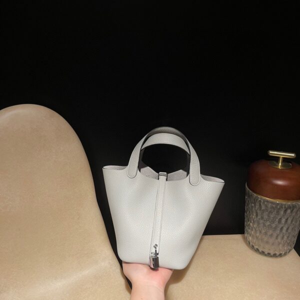 HERMES Picotin Lock 18 Clemence 08colour