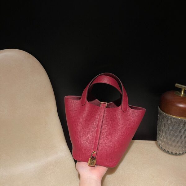 HERMES Picotin Lock 18 Clemence 1K colour