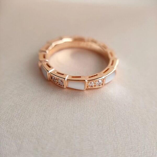 BVLGARI Serpentine ring