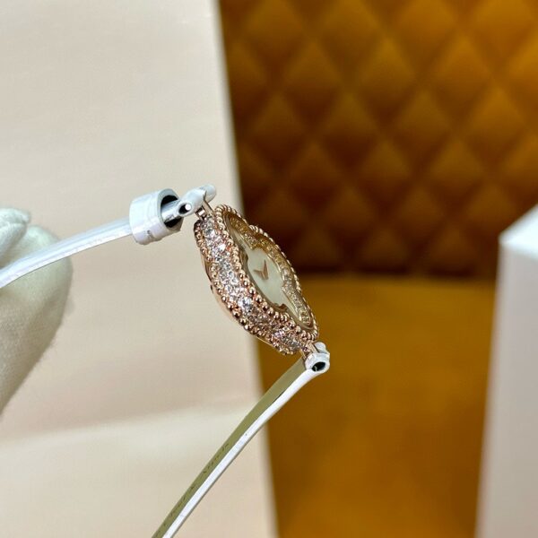 VAN CLEEF&ARPELS Sweet Alhambra watch