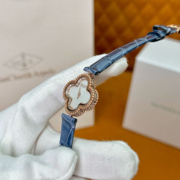 VAN CLEEF&ARPELS Sweet Alhambra watch