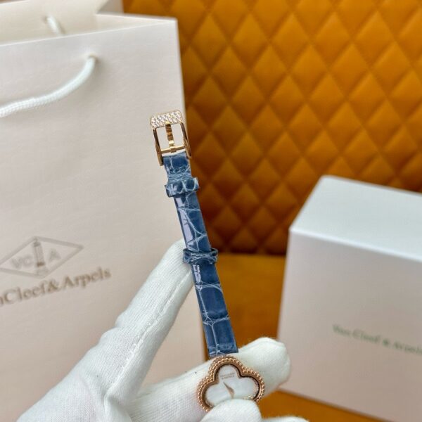 VAN CLEEF&ARPELS Sweet Alhambra watch
