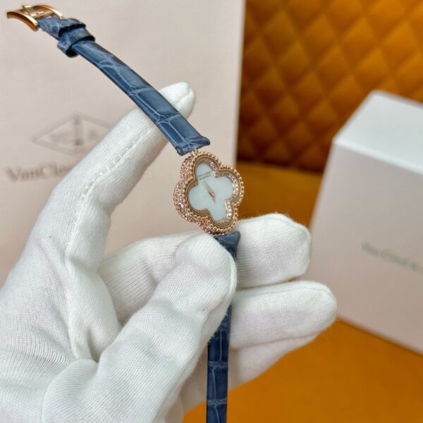 VAN CLEEF&ARPELS Sweet Alhambra watch
