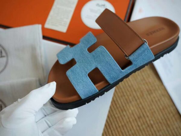 HERMES CHYPRE Casual slippers