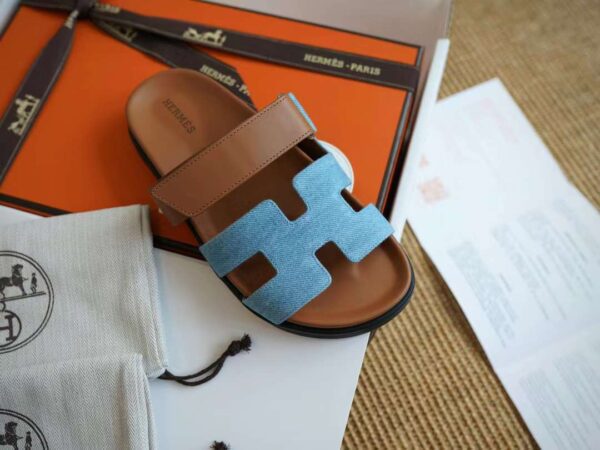HERMES CHYPRE Casual slippers