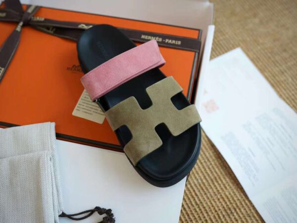 HERMES CHYPRE Casual slippers
