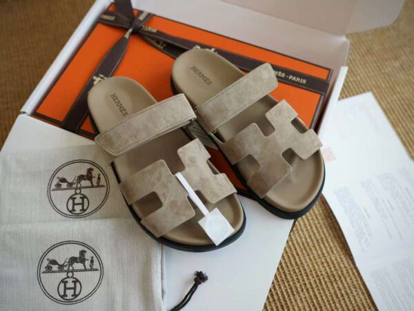HERMES CHYPRE Casual slippers