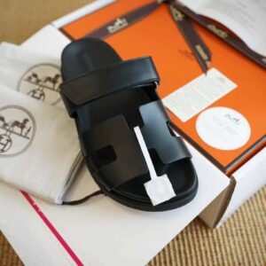 HERMES CHYPRE Casual slippers