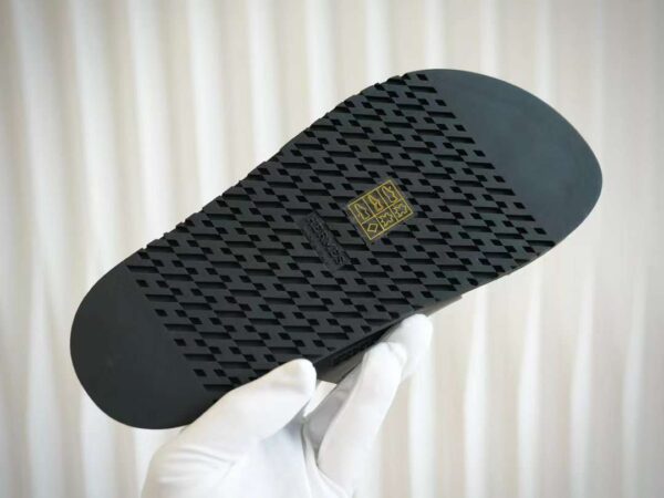 HERMES CHYPRE Casual slippers