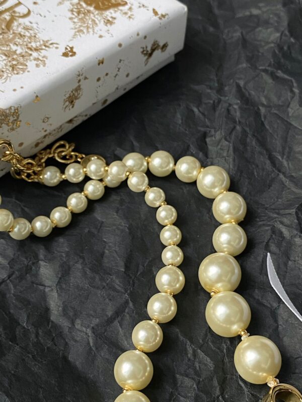 DIOR CD Choker pearl necklace